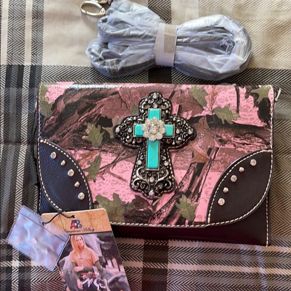New American Bling clutch
